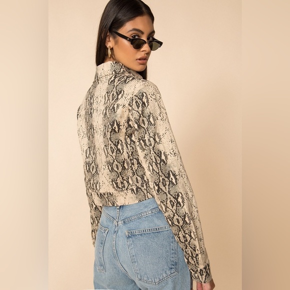 superdown hunter crop jacket in snake print size large - Picture 3 of 9